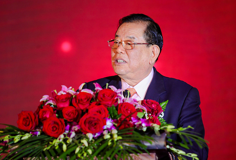 德業(yè)人將用心堅(jiān)守使命,<br>為實(shí)現(xiàn)夢(mèng)想不懼櫛風(fēng)沐雨、砥礪前行。
